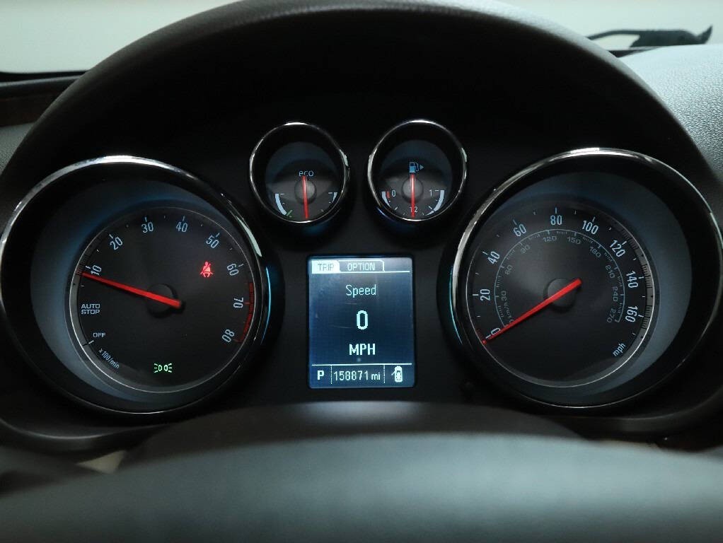 2013 Buick Regal Image 24