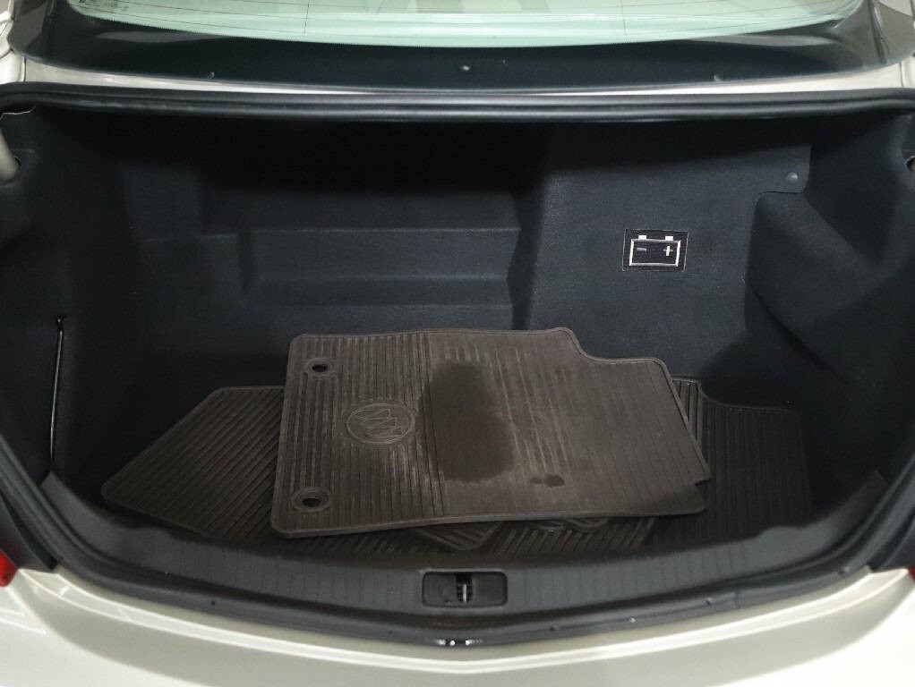 2013 Buick Regal Image 28