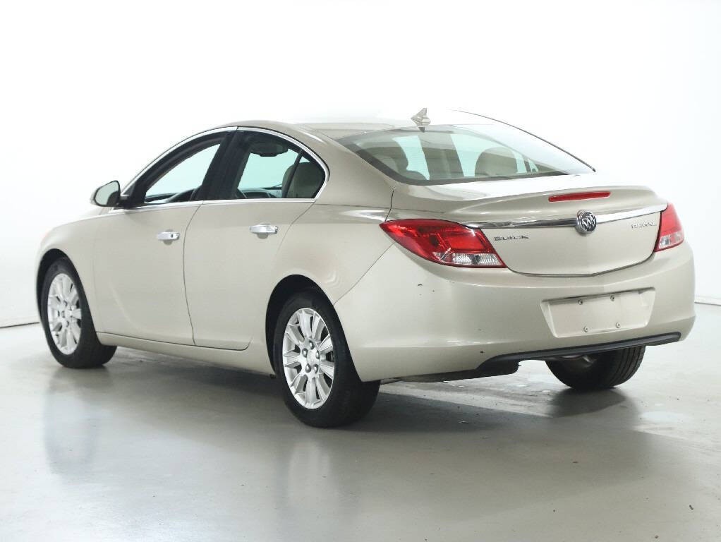 2013 Buick Regal Image 38