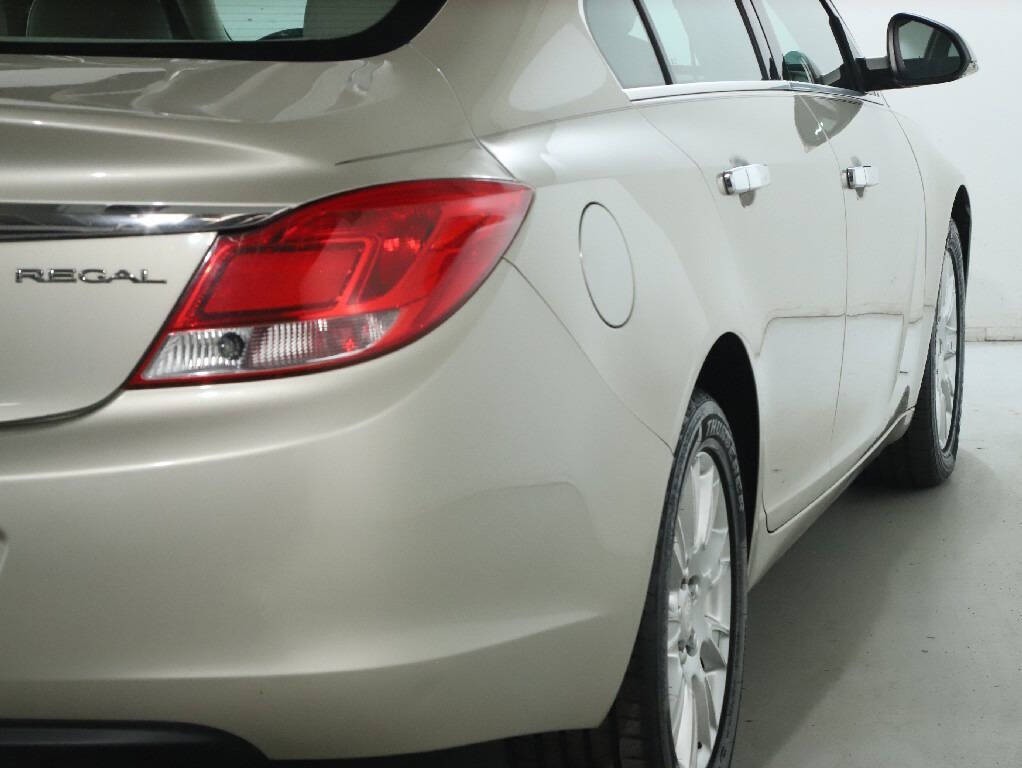 2013 Buick Regal Image 43