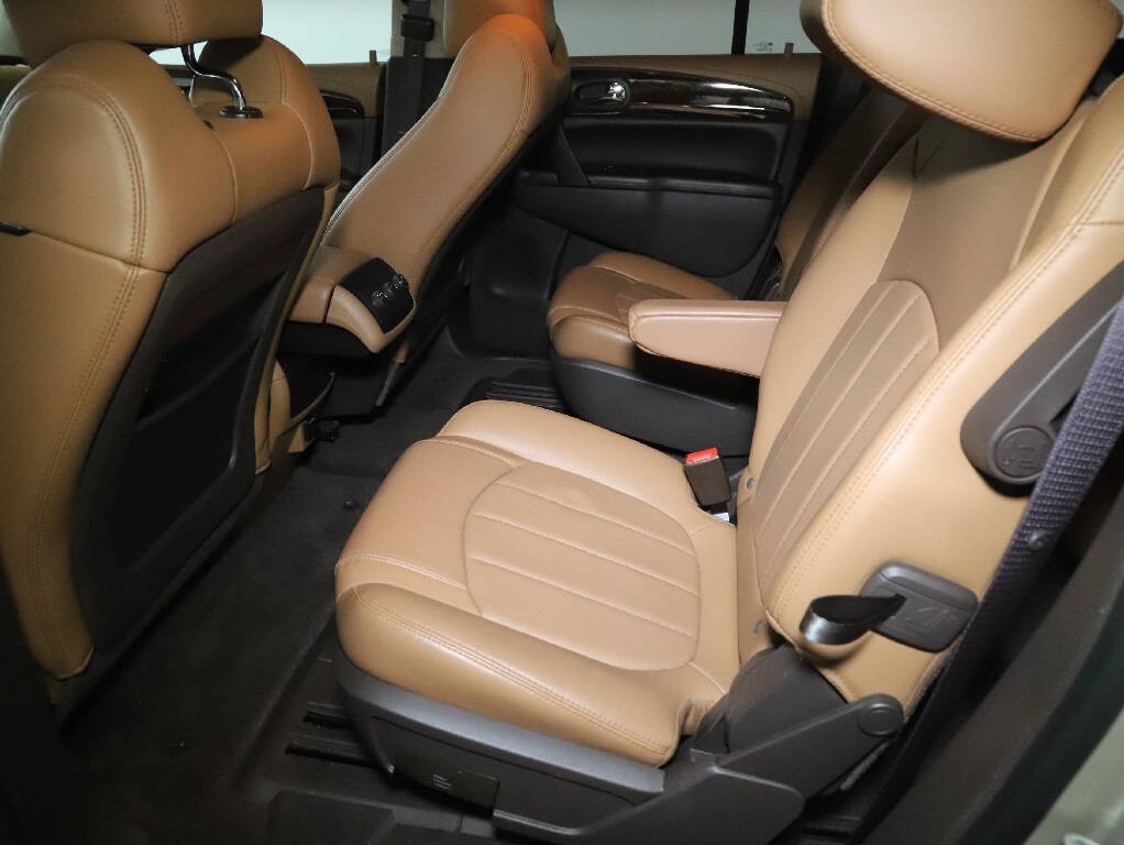 2015 Buick Enclave Image 15