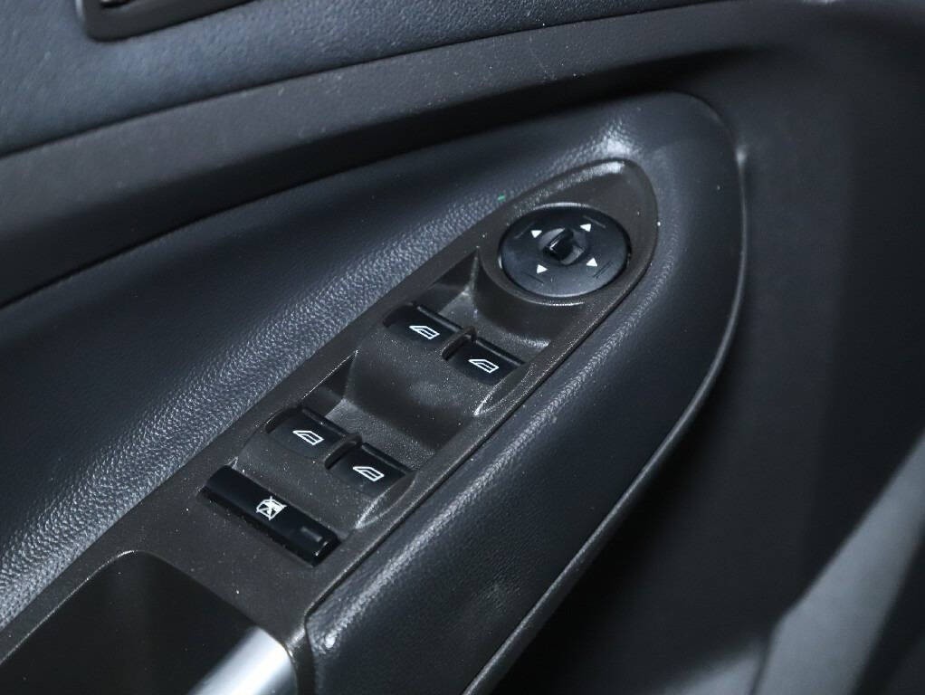 2018 Ford Escape Image 17