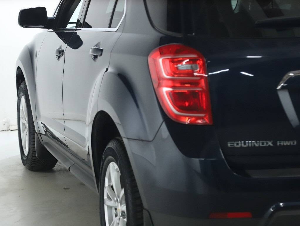 2017 Chevrolet Equinox Image 39