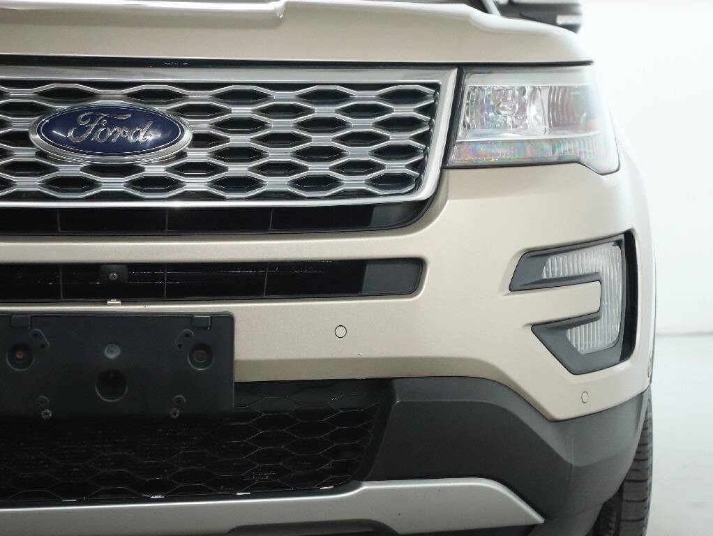2017 Ford Explorer Image 7