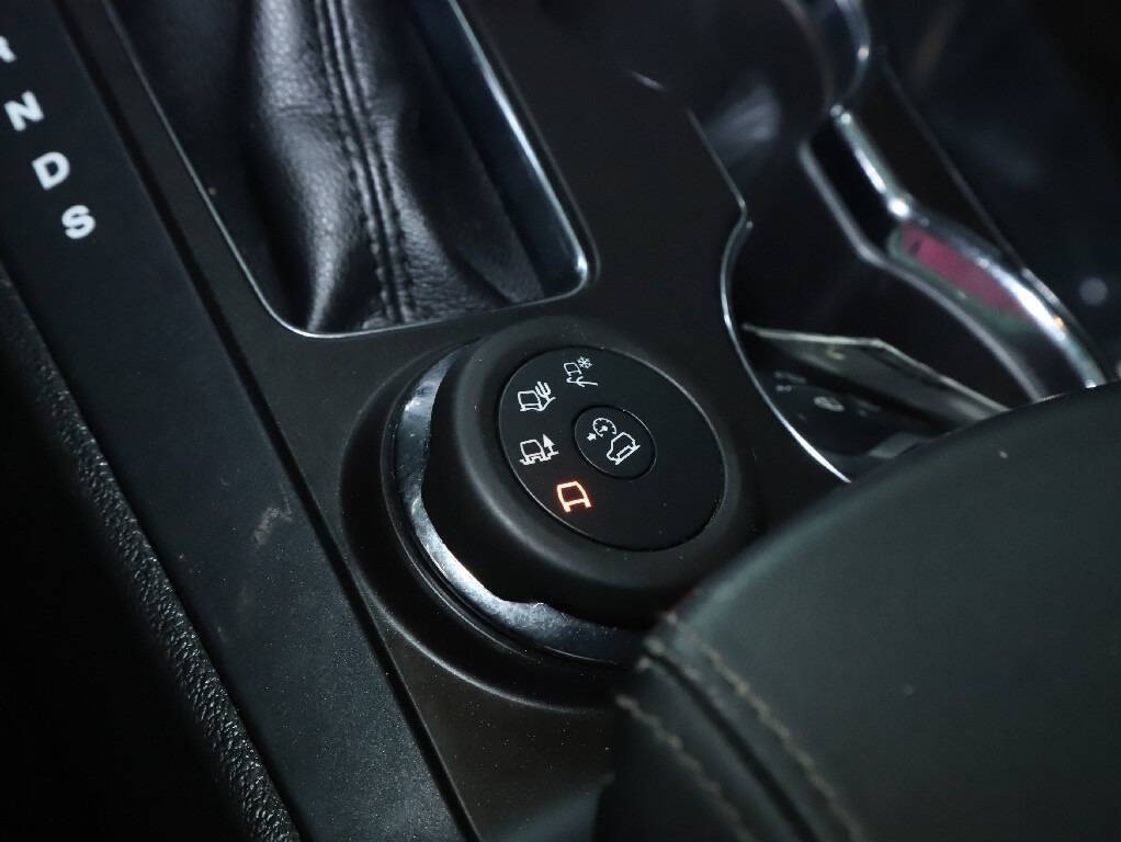 2017 Ford Explorer Image 30