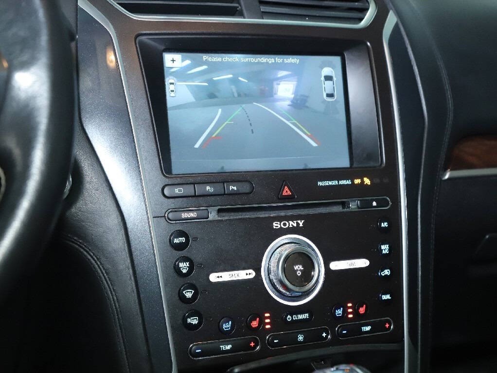 2017 Ford Explorer Image 32