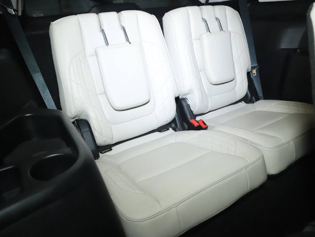 2017 Ford Explorer Image 36