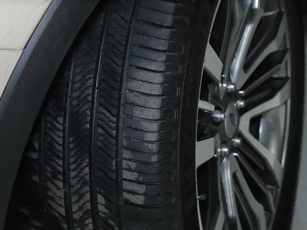 2017 Ford Explorer Image 40