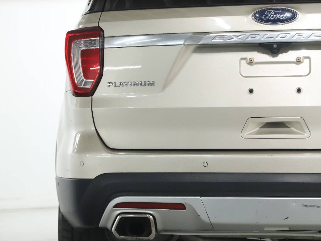 2017 Ford Explorer Image 47