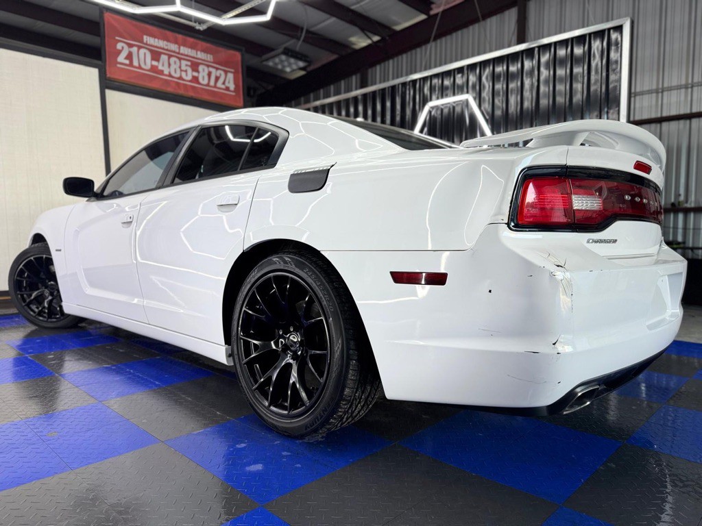 2012 Dodge Charger Image 19