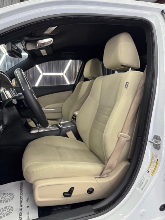 2012 Dodge Charger Image 24