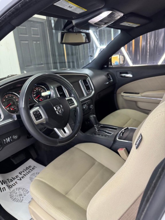 2012 Dodge Charger Image 26