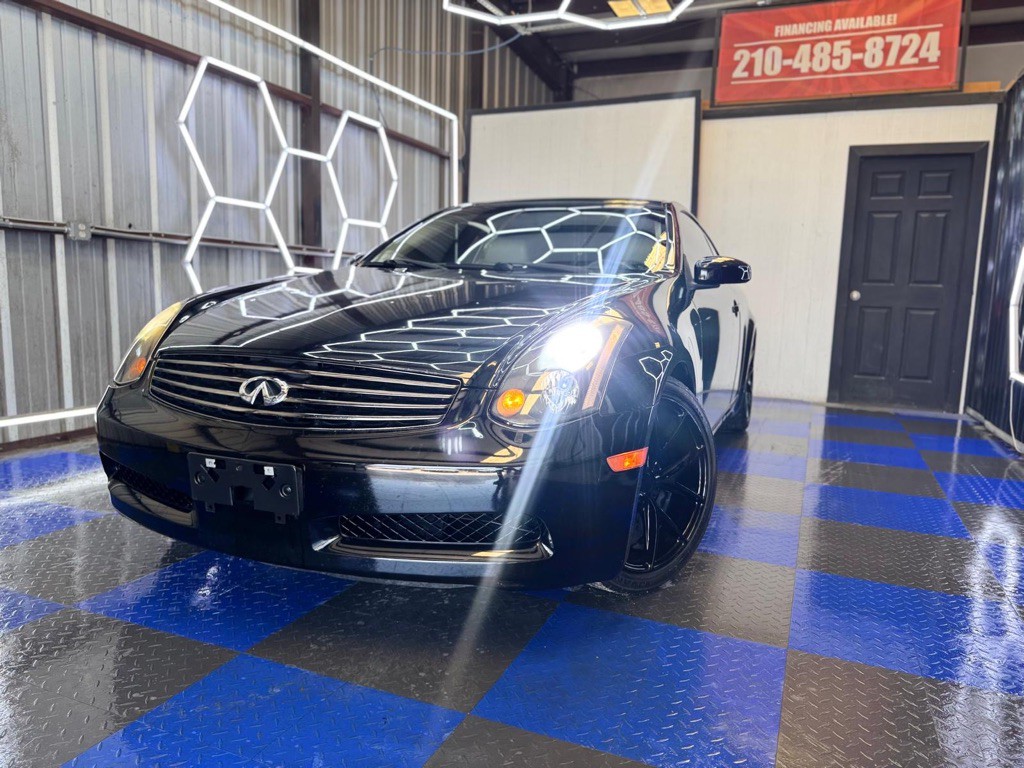 2004 INFINITI G35 Image 4