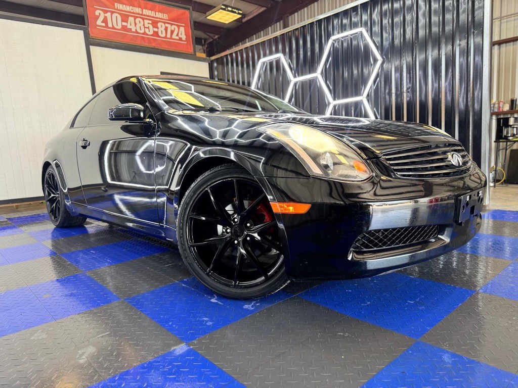 2004 INFINITI G35 Image 9