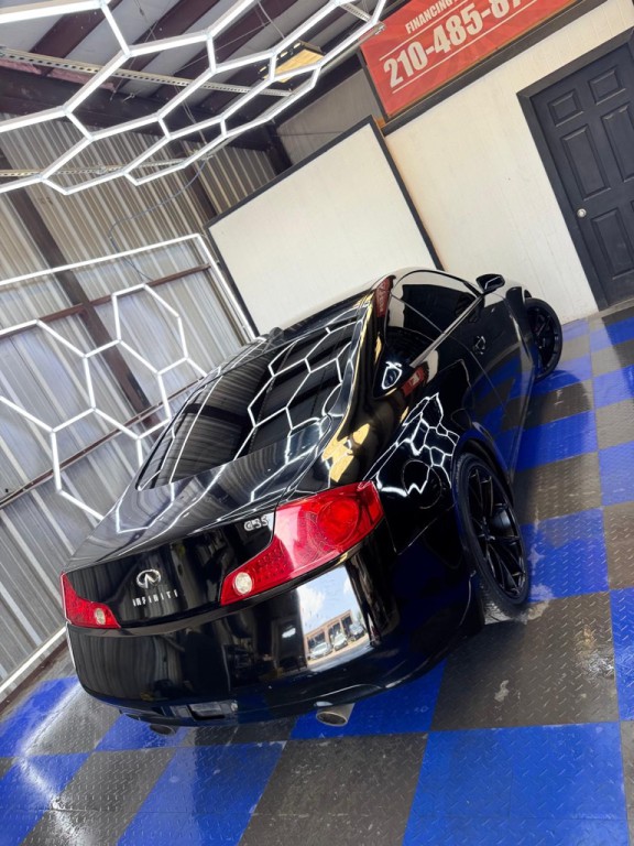 2004 INFINITI G35 Image 13