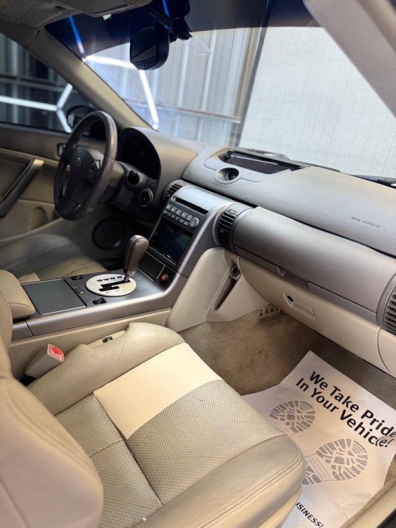 2004 INFINITI G35 Image 25