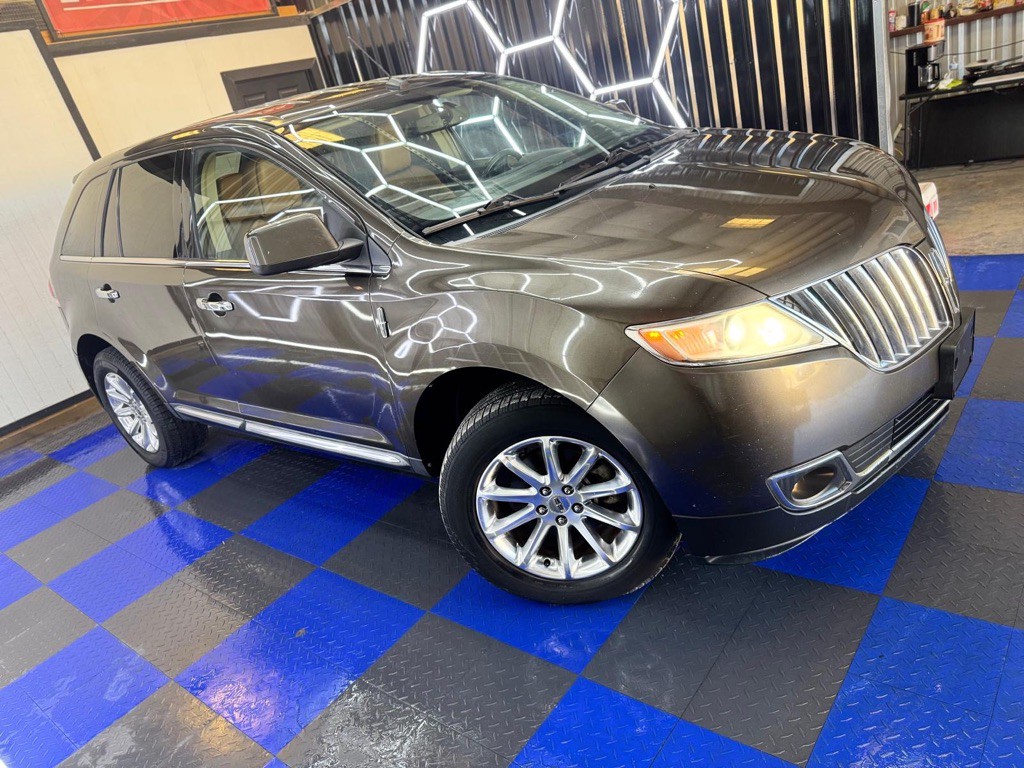 2011 Lincoln MKX Image 3