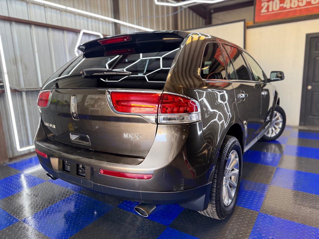 2011 Lincoln MKX Image 13