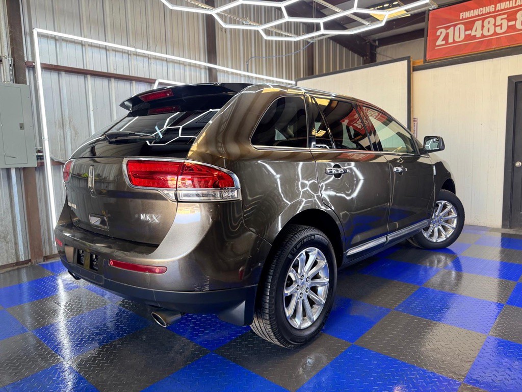 2011 Lincoln MKX Image 15