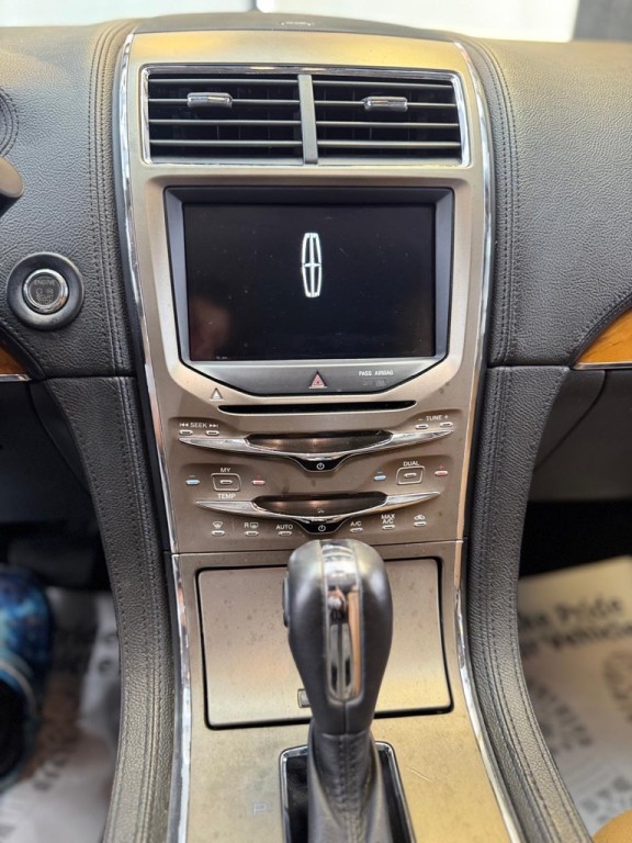 2011 Lincoln MKX Image 29