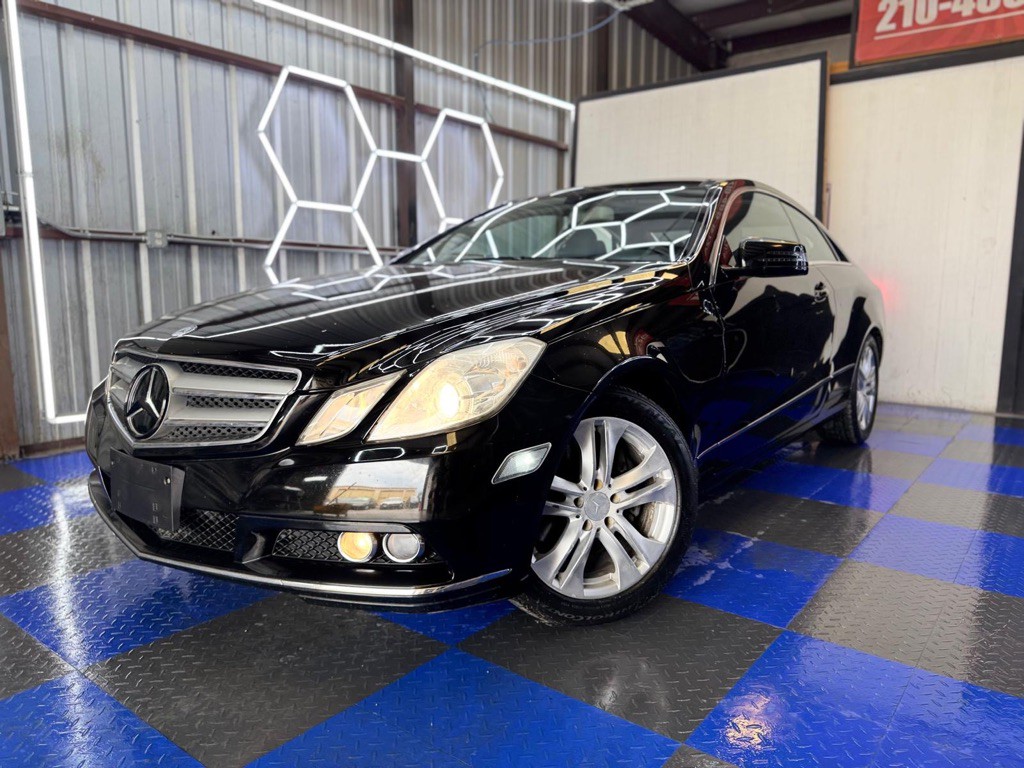 2010 Mercedes-Benz E-Class Image 7