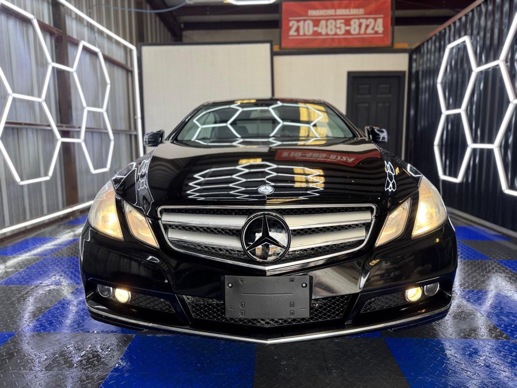 2010 Mercedes-Benz E-Class Image 16