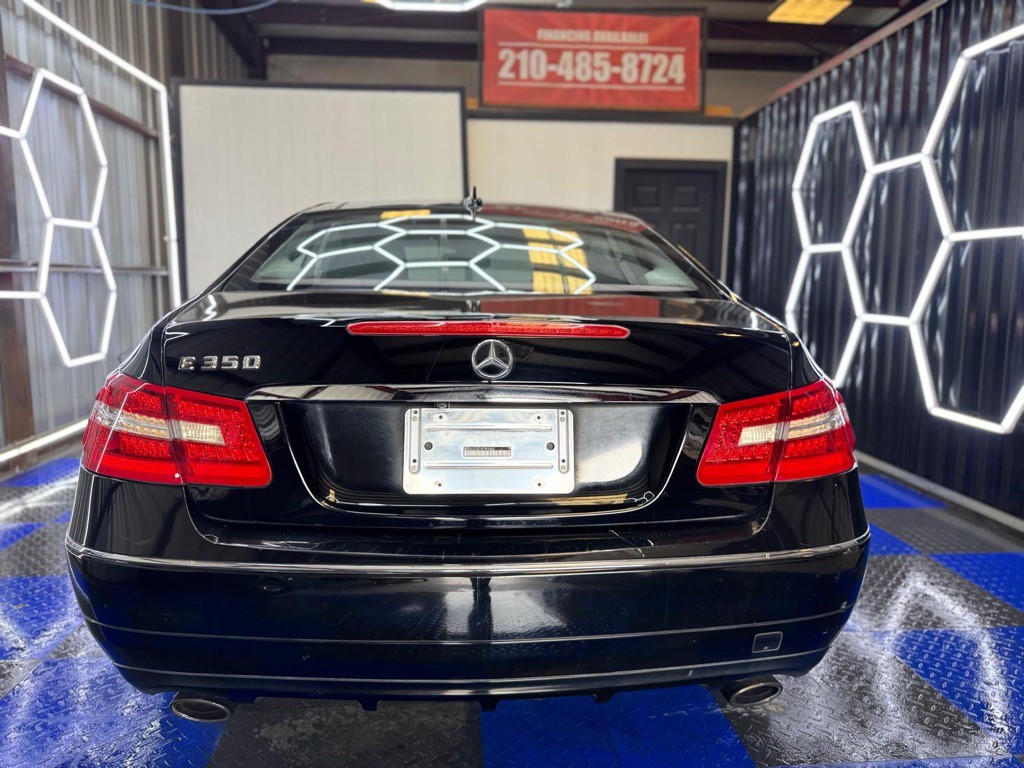 2010 Mercedes-Benz E-Class Image 22