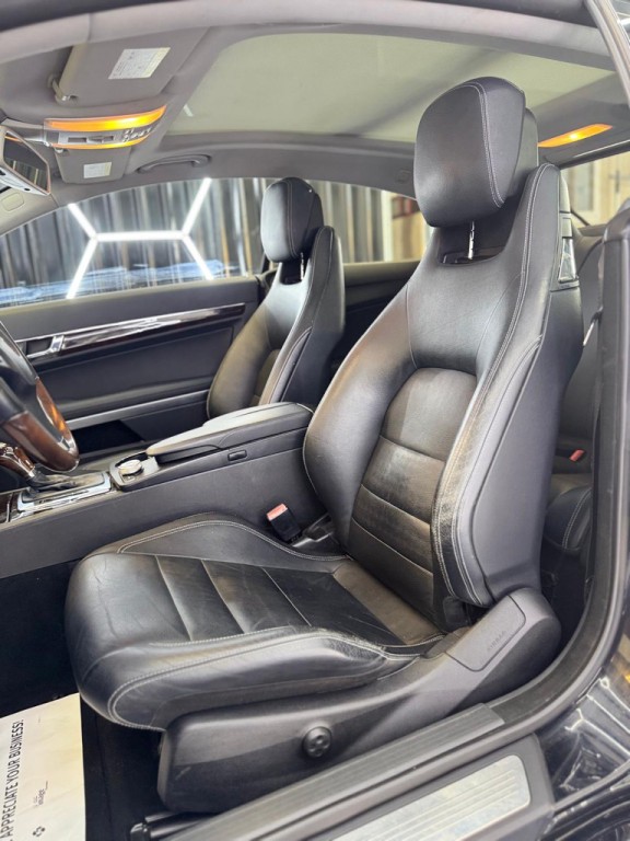 2010 Mercedes-Benz E-Class Image 34