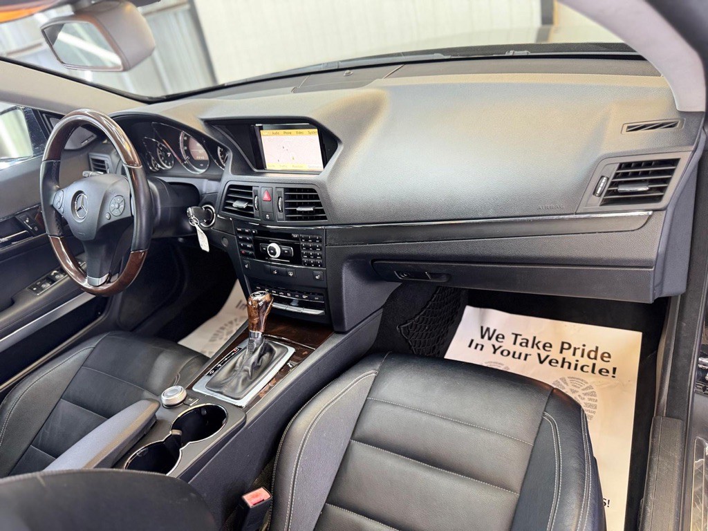 2010 Mercedes-Benz E-Class Image 38