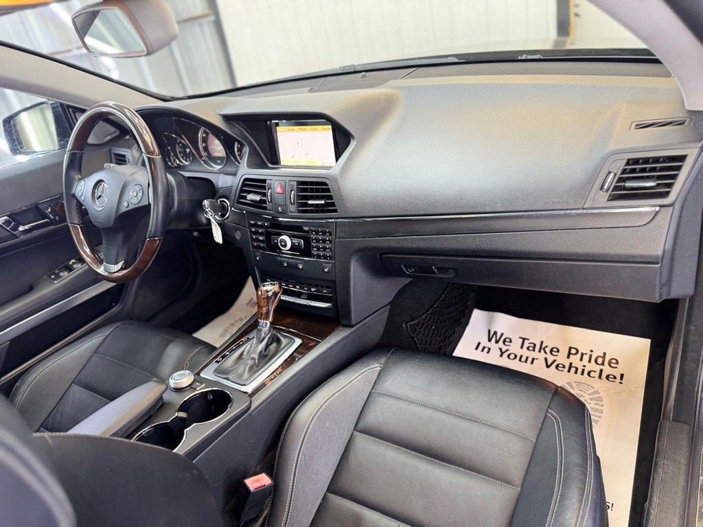 2010 Mercedes-Benz E-Class Image 39