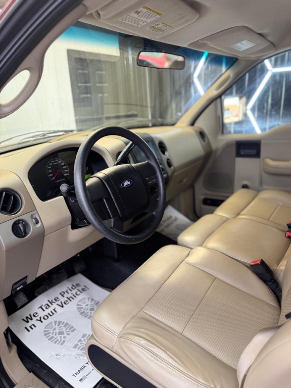 2005 Ford F-150 Image 28