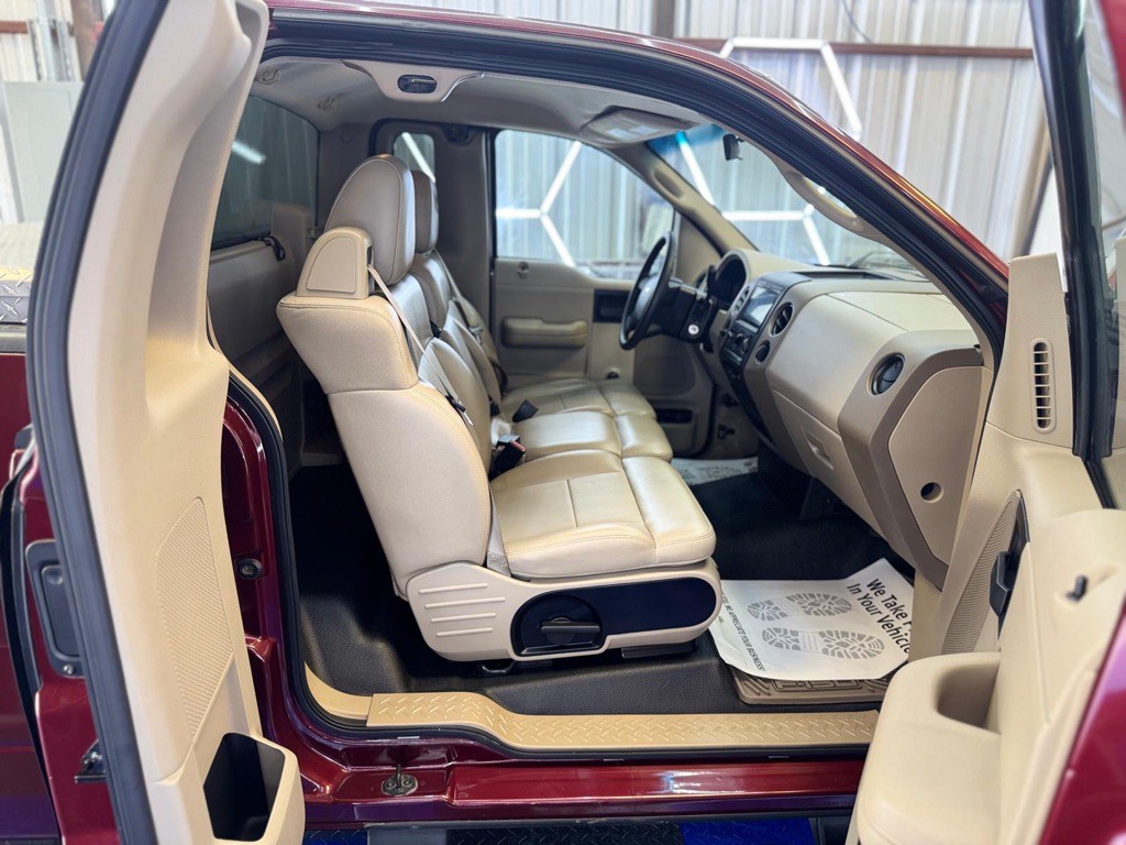 2005 Ford F-150 Image 37
