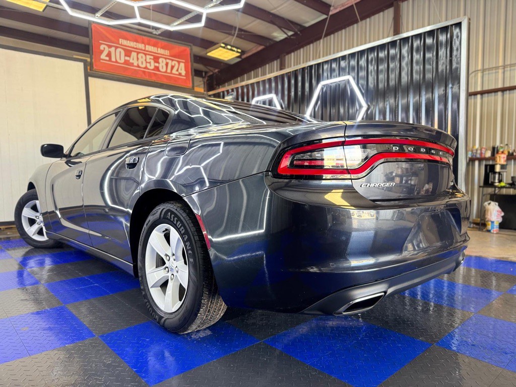 2016 Dodge Charger Image 17