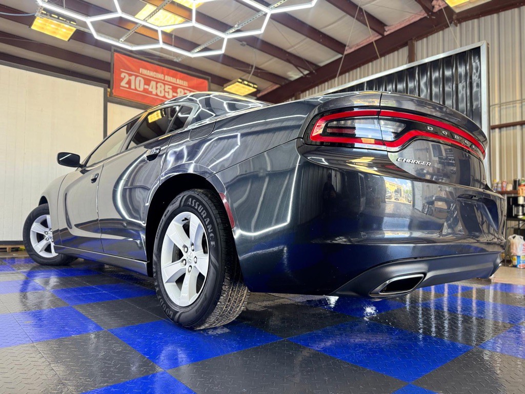 2016 Dodge Charger Image 18