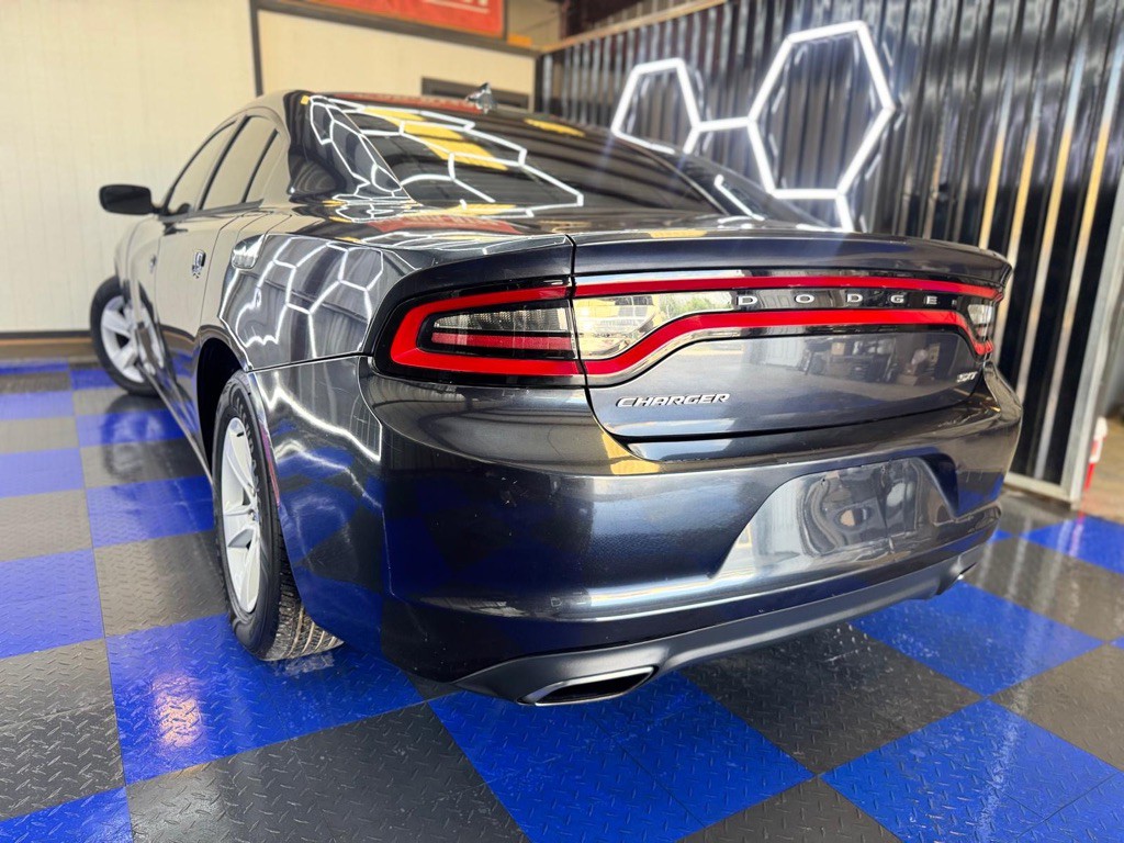 2016 Dodge Charger Image 21