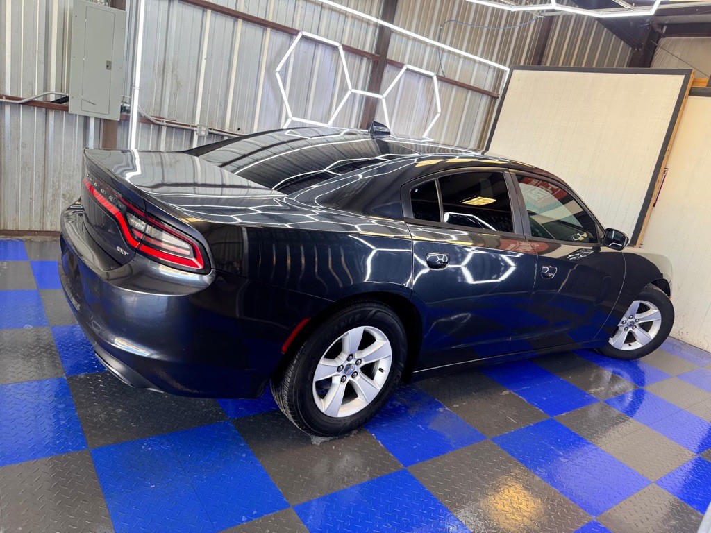 2016 Dodge Charger Image 28