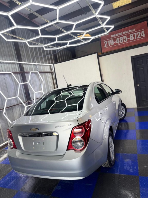 2015 Chevrolet Sonic Image 15