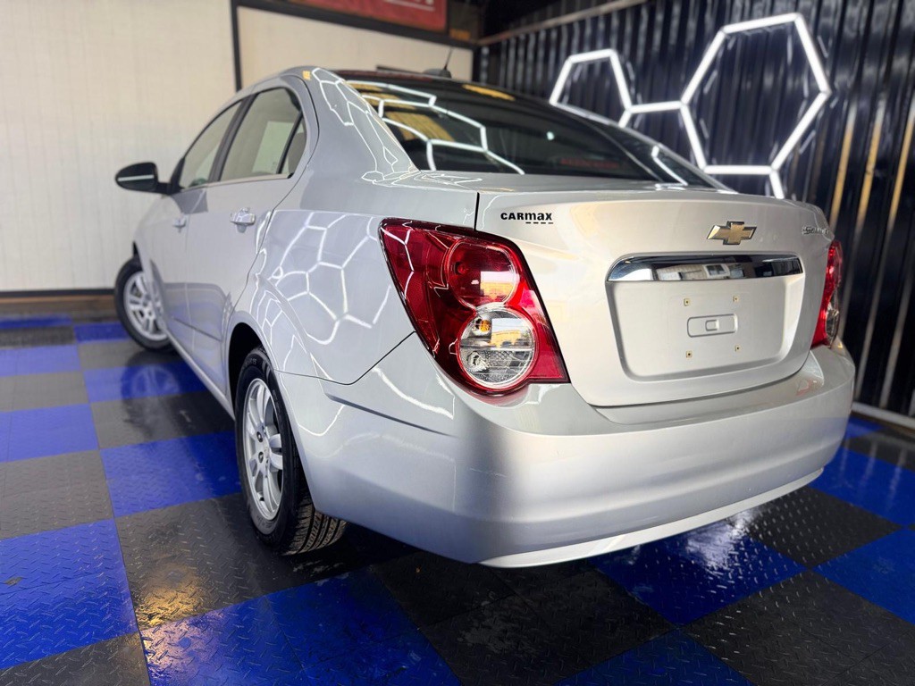 2015 Chevrolet Sonic Image 19
