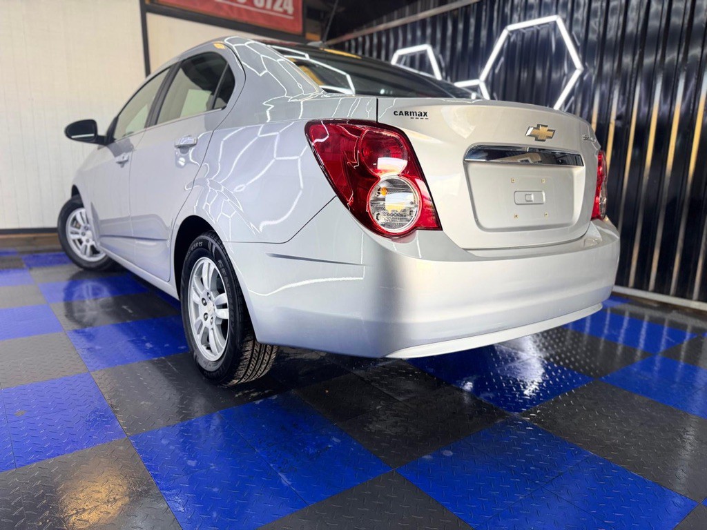 2015 Chevrolet Sonic Image 21