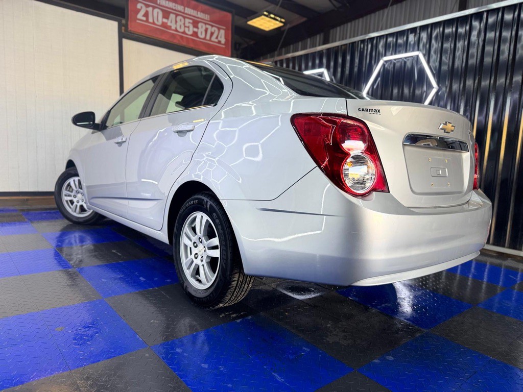 2015 Chevrolet Sonic Image 23