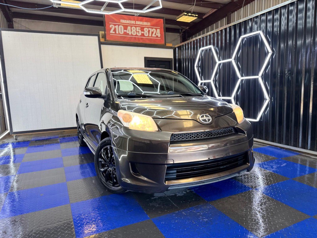 2011 Scion xD Image 4
