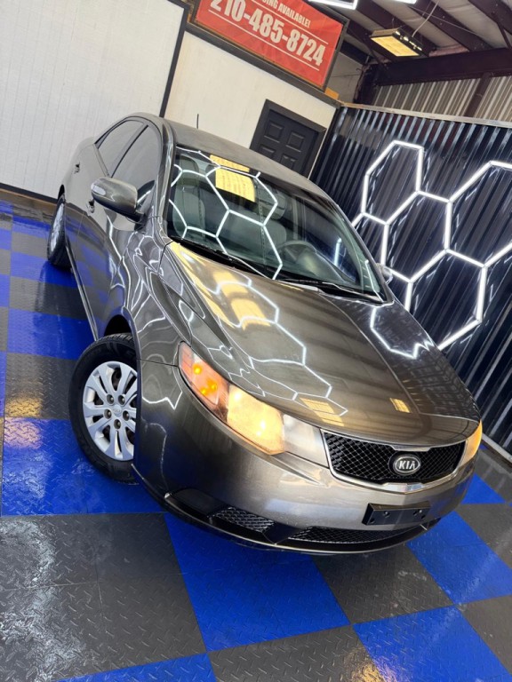 2010 Kia Forte Image 11