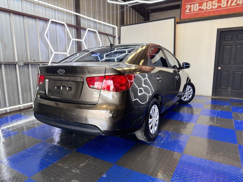 2010 Kia Forte Image 14