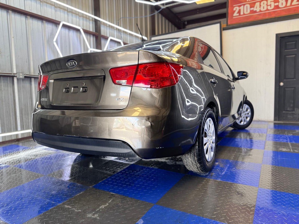 2010 Kia Forte Image 15