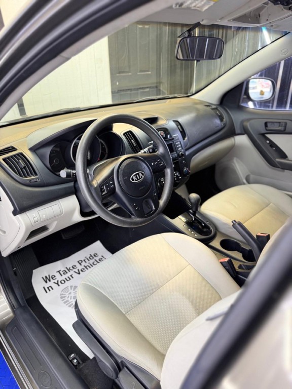 2010 Kia Forte Image 26