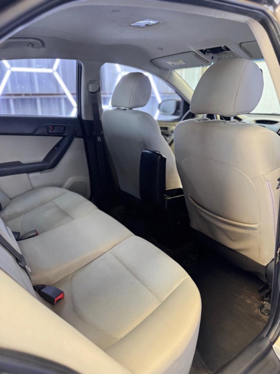 2010 Kia Forte Image 35