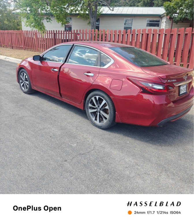 2017 Nissan Altima Image 5
