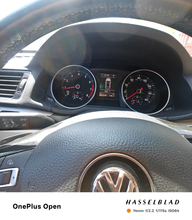 2016 Volkswagen Passat Image 11