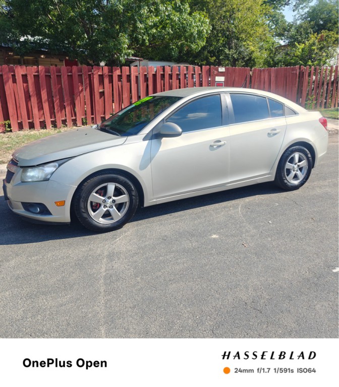 2014 Chevrolet Cruze Image 1
