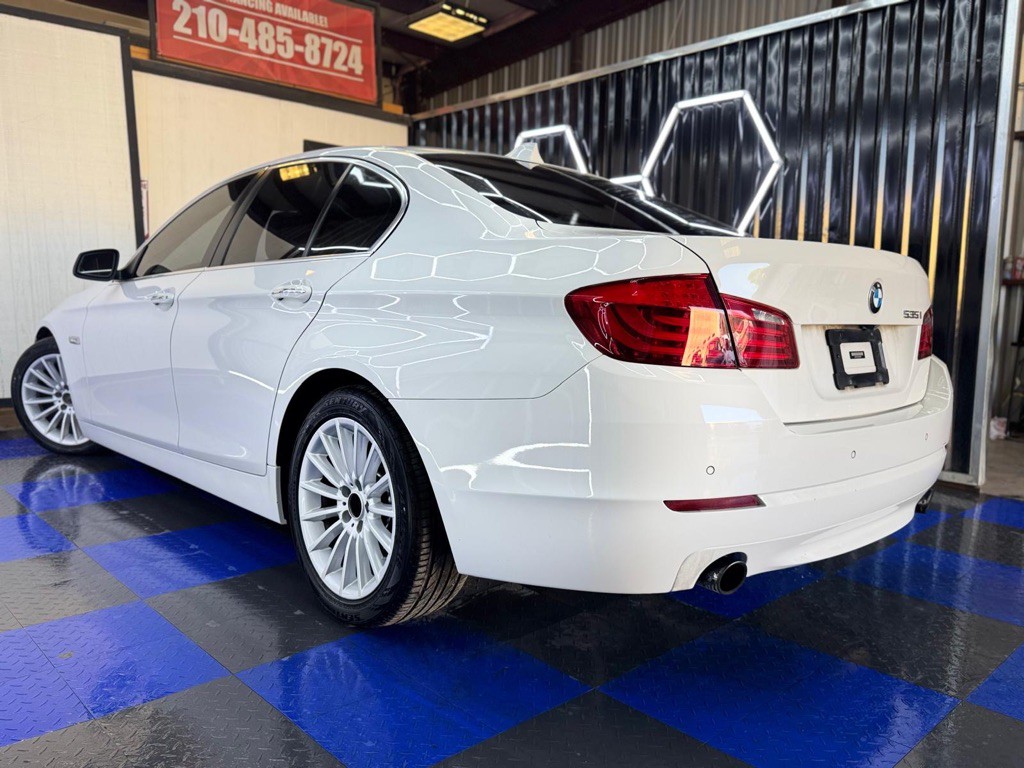 2012 BMW 5 Series Image 24